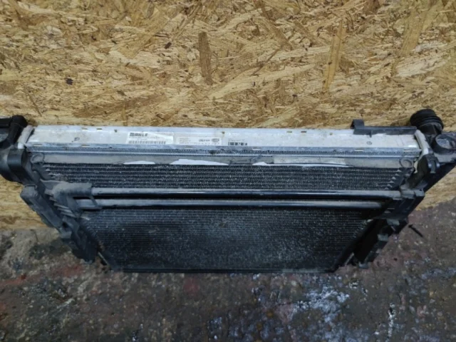 Радиатор охлаждения ДВС для BMW 3er Е46 Купе 1999-2005 на фотографиях