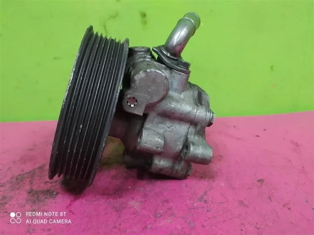 Насос ГУР для Volkswagen Touareg I (7L) 2002-2010 на фотографиях