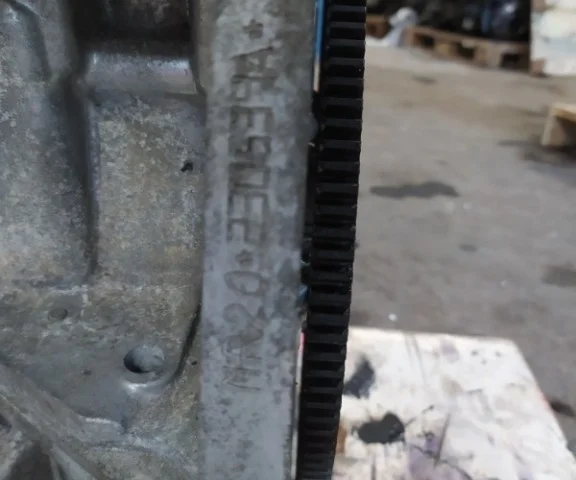 Двигатель без навесного для Nissan Qashqai+2 J10 2008-2010 на фотографиях