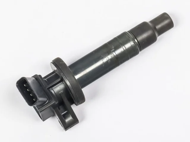 Катушка зажигания для Toyota Corolla E120/E130 Хэтчбек 2001-2007 на фотографиях