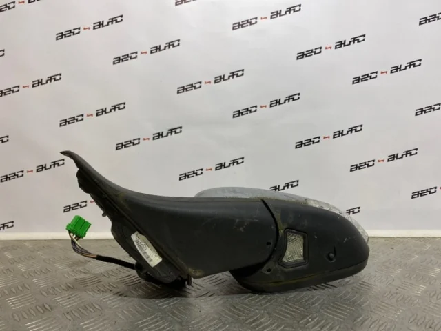 Зеркало заднего вида (в салоне) для Volvo C30 MK 2006-2013 на фотографиях