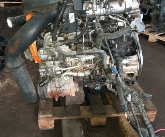 Двигатель для Mitsubishi Pajero Sport KH0 2008-2013 на фотографиях