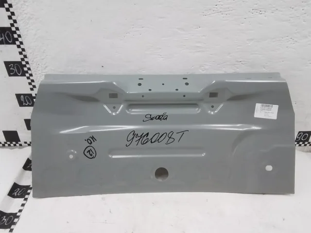 Панель кузова задняя для Skoda Rapid I rest NH3 2017-2020 на фотографиях