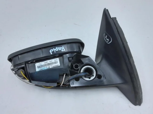 Зеркало боковое правое для Skoda Rapid I rest NH3 2017-2020 на фотографиях