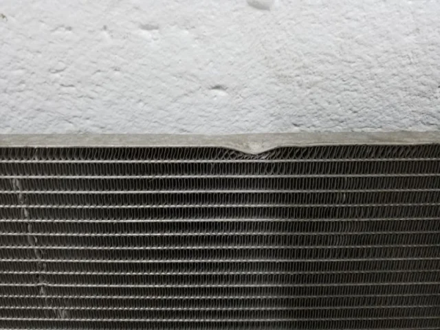 Радиатор кондиционера для BMW X3 F25 2010-2017 на фотографиях