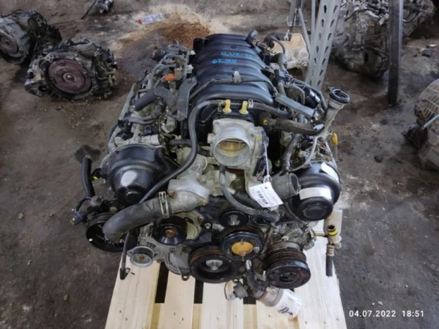 Двигатель для Toyota Land Cruiser 100 1998-2007 на фотографиях