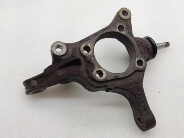 Кулак поворотный левый для Subaru Legacy Универсал BR/B14 2009-2015 на фотографиях