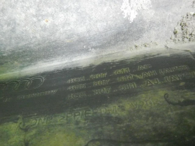 Бампер задний для Audi A6 C7 2010-2018 на фотографиях