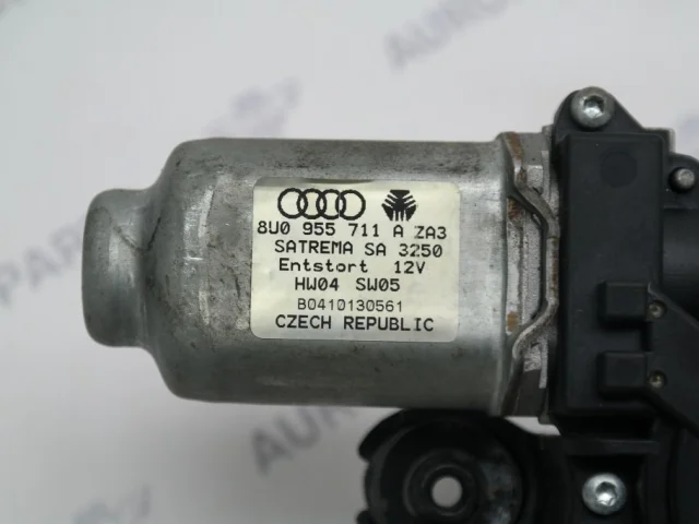 Мотор стеклоочистителя для Audi Q3 8U 2011-2019 на фотографиях