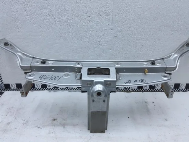 Панель радиатора (телевизор) для Renault Sandero BS 2007-2014 на фотографиях