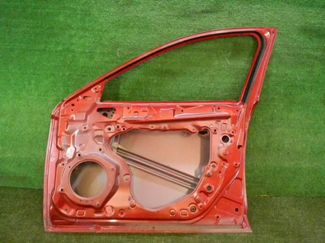 Дверь передняя правая для Mazda 6 GJ rest 2015-2018 на фотографиях