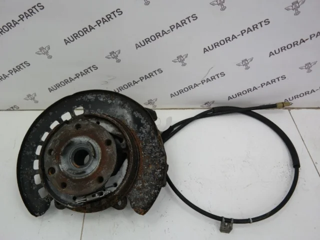 Кулак задний левый для Audi Q7 4L 2005-2015 на фотографиях