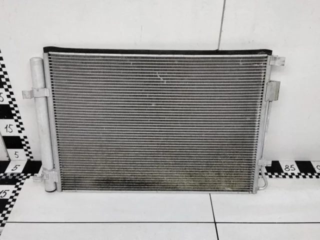 Кассета радиаторов для Hyundai Solaris 2 (2017-2022) на фотографиях