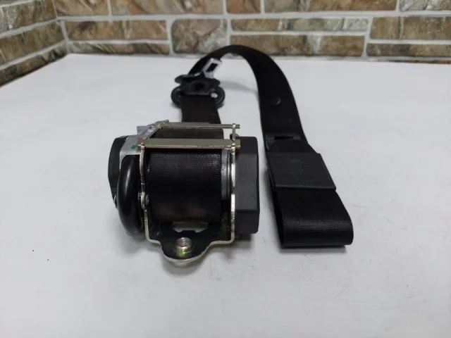 Ремень безопасности передний левый для Audi Q7 4M 2015+ на фотографиях