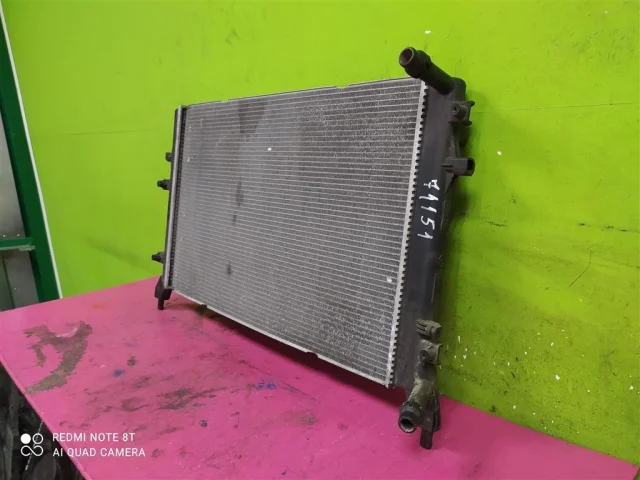 Радиатор охлаждения ДВС для Volkswagen Golf VI (5K) (3dr) 2008-2012 на фотографиях