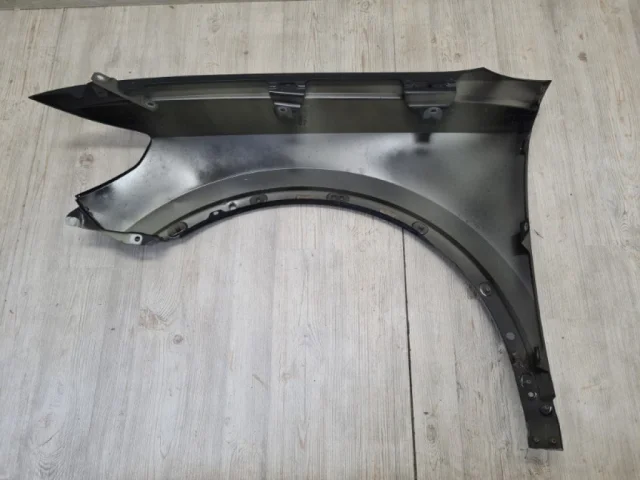 Крыло правое для Audi Q3 F3 2018+ на фотографиях