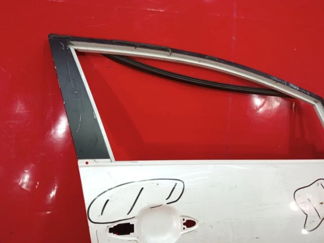 Дверь передняя левая для Kia Cerato TD 2009-2013 на фотографиях