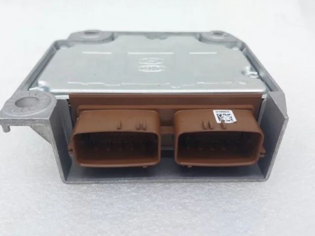 Блок SRS для Hyundai Creta 1 GS 2016-2021 на фотографиях