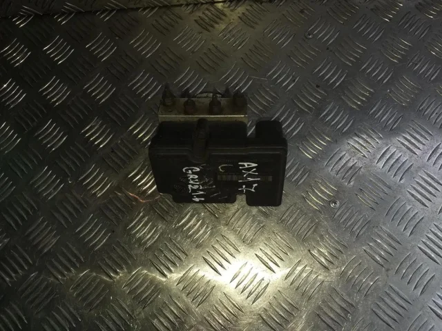 Блок ABS для Suzuki Grand Vitara 3dr 2005-2016 на фотографиях