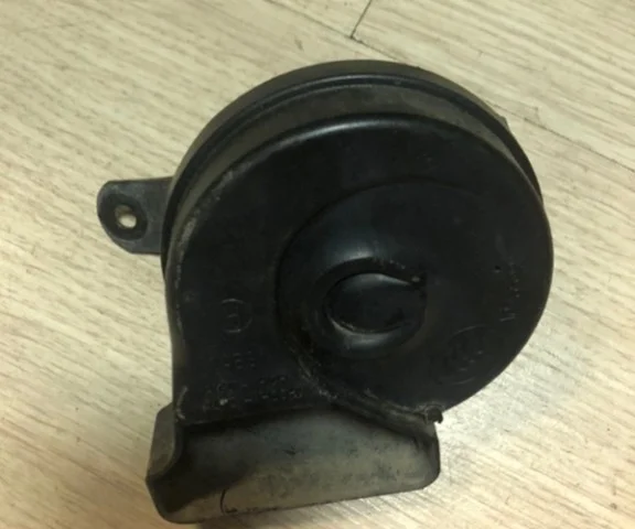 Звуковой сигнал для Mercedes-Benz GL class X164 2006-2012 на фотографиях