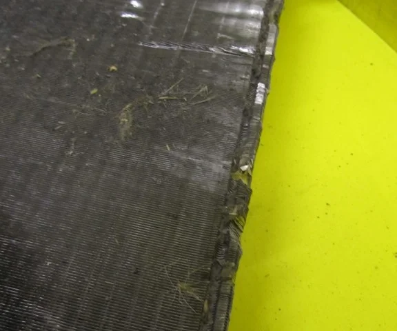 Радиатор охлаждения ДВС для Renault Sandero 5S 2012-2018 на фотографиях