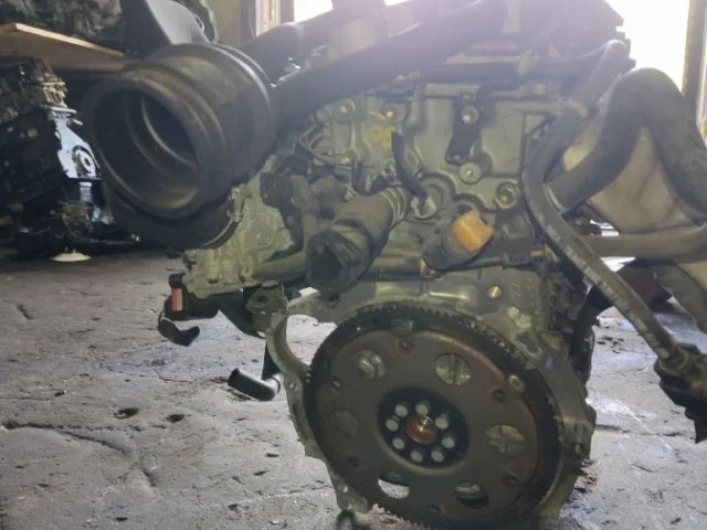 Двигатель без навесного для Toyota RAV4 XA20 3 door 2000-2005 на фотографиях