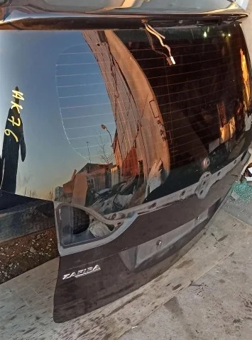 Дверь багажника для Opel Zafira B 2005-2015 на фотографиях