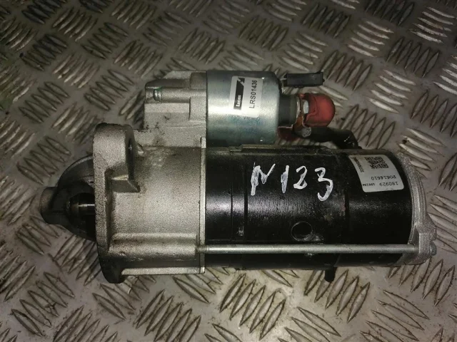 Стартер для Mitsubishi Pajero Sport K90 1997-2009 на фотографиях