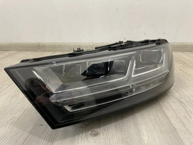 Фара ксенон левая для Audi Q7 4M 2015+ на фотографиях