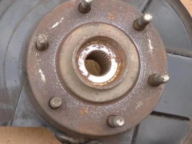 Ступичный подшипник передний для Mitsubishi Pajero V90 5dr 2006-2011 на фотографиях