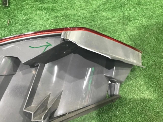 Фонарь правый для Hyundai Solaris 1 RB (2011-2013) на фотографиях