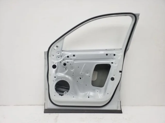 Двери для Audi Q3 F3 2018+ на фотографиях