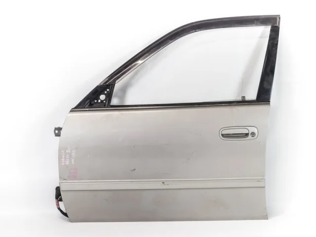 Двери для Toyota Corolla E110 Седан (JDM) 1995-2000 на фотографиях