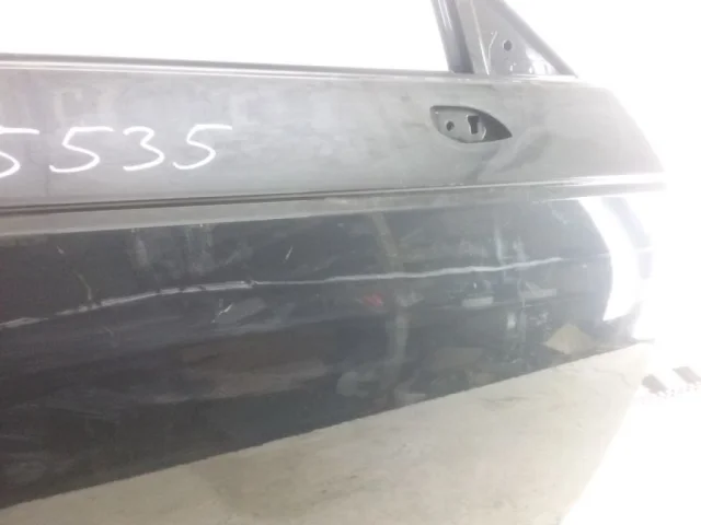 Дверь передняя правая для Audi A4 B9 2015+ на фотографиях