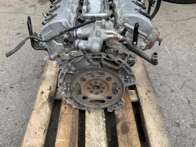 Двигатель без навесного для Mazda CX 9 TB 2007-2015 на фотографиях