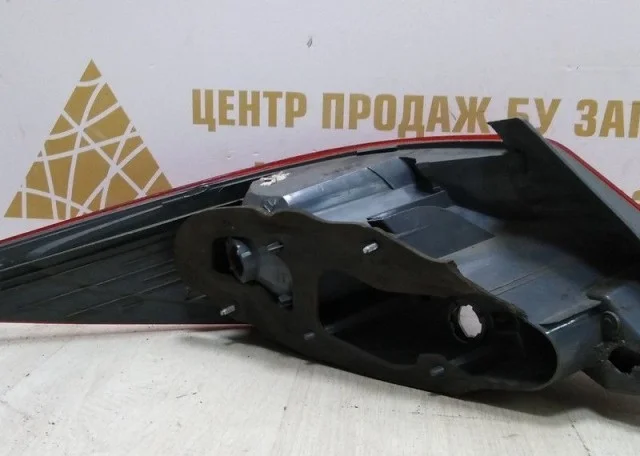 Фонарь правый для Hyundai Solaris 1 RB (2011-2013) на фотографиях