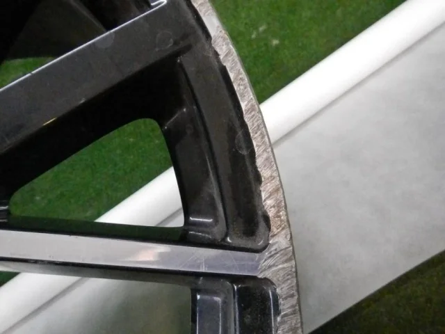 Диск колесный литой для Audi Q7 4M 2015+ на фотографиях