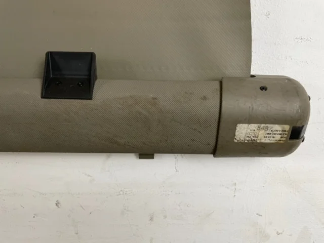 Шторка багажника для Audi Q7 4L 2005-2015 на фотографиях