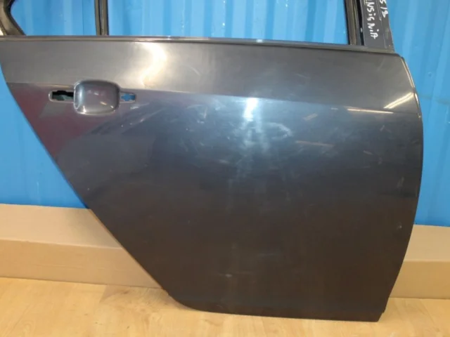 Двери для Opel Insignia Хэтчбек A 2008-2017 на фотографиях