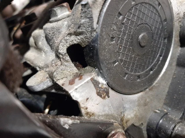 Двигатель для Nissan Almera G15 2012-2019 на фотографиях