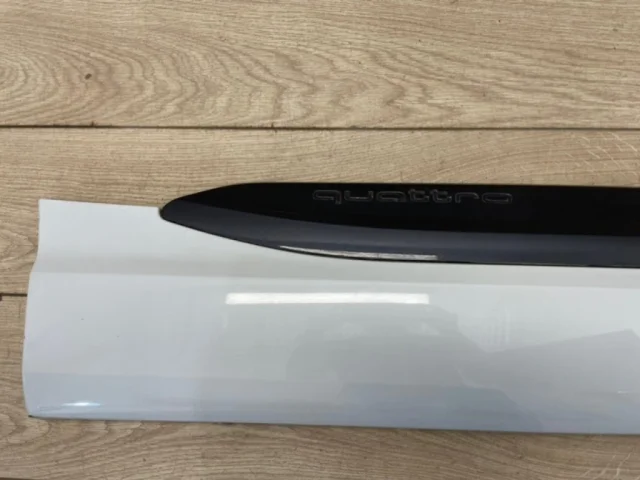 Стекло двери заднее правое для Audi Q7 4M 2015+ на фотографиях