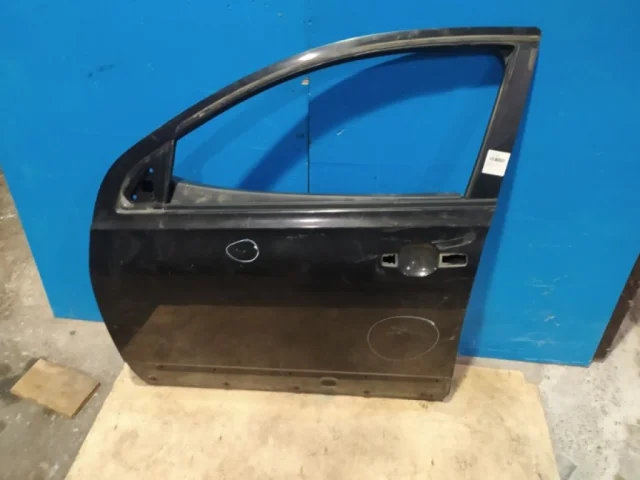 Накладка на дверь передняя левая для Nissan Qashqai J10 2006-2013 на фотографиях