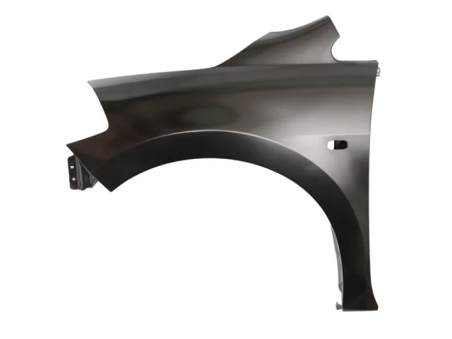 Крылья для Nissan Tiida SC11 Седан 2007-2014 на фотографиях