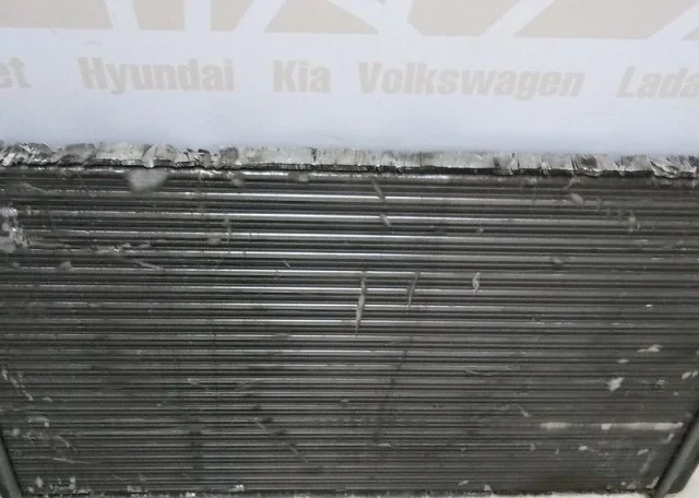 Радиатор охлаждения ДВС для Volkswagen Golf VI (5K) 2008-2012 на фотографиях