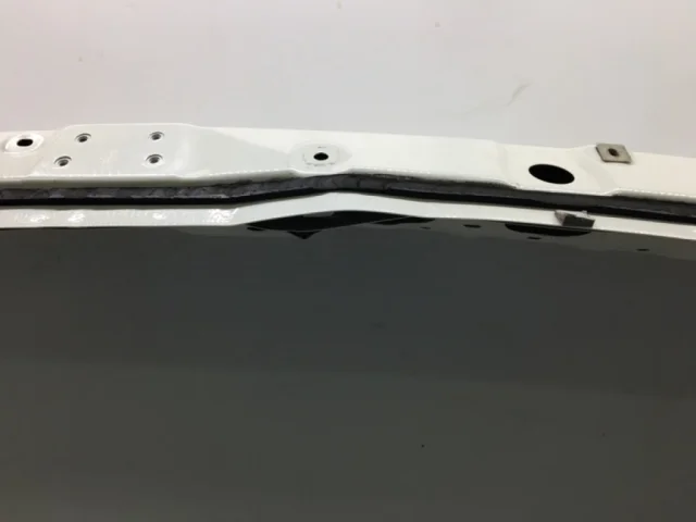 Дверь багажника для Toyota Alphard H10 2002-2008 на фотографиях