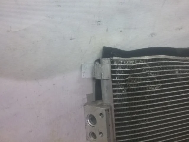 Радиатор кондиционера для Hyundai Solaris 1 рестайлинг 2014-2017 на фотографиях