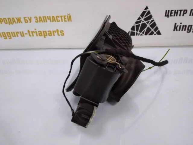 Лючок топливного бака для BMW X3 F25 2010-2017 на фотографиях