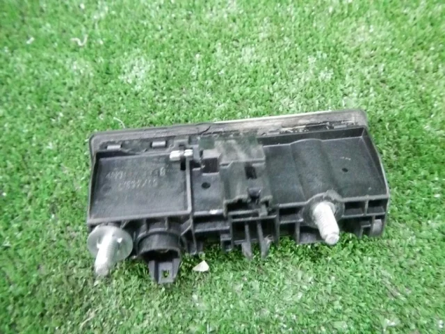 Задний стеклоочиститель для Audi Q7 4L 2005-2015 на фотографиях