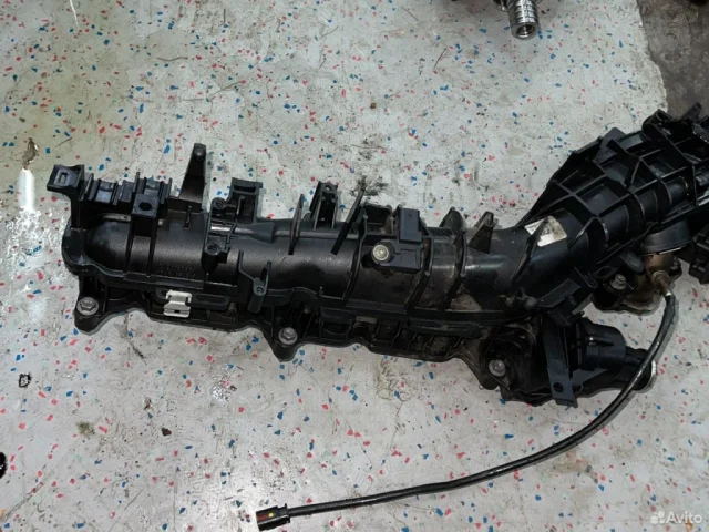 Впускной коллектор для BMW 3er G20 2018+ на фотографиях