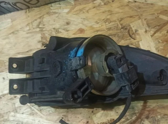 Противотуманка (ПТФ) передняя правая для Opel Insignia Седан A 2008-2017 на фотографиях